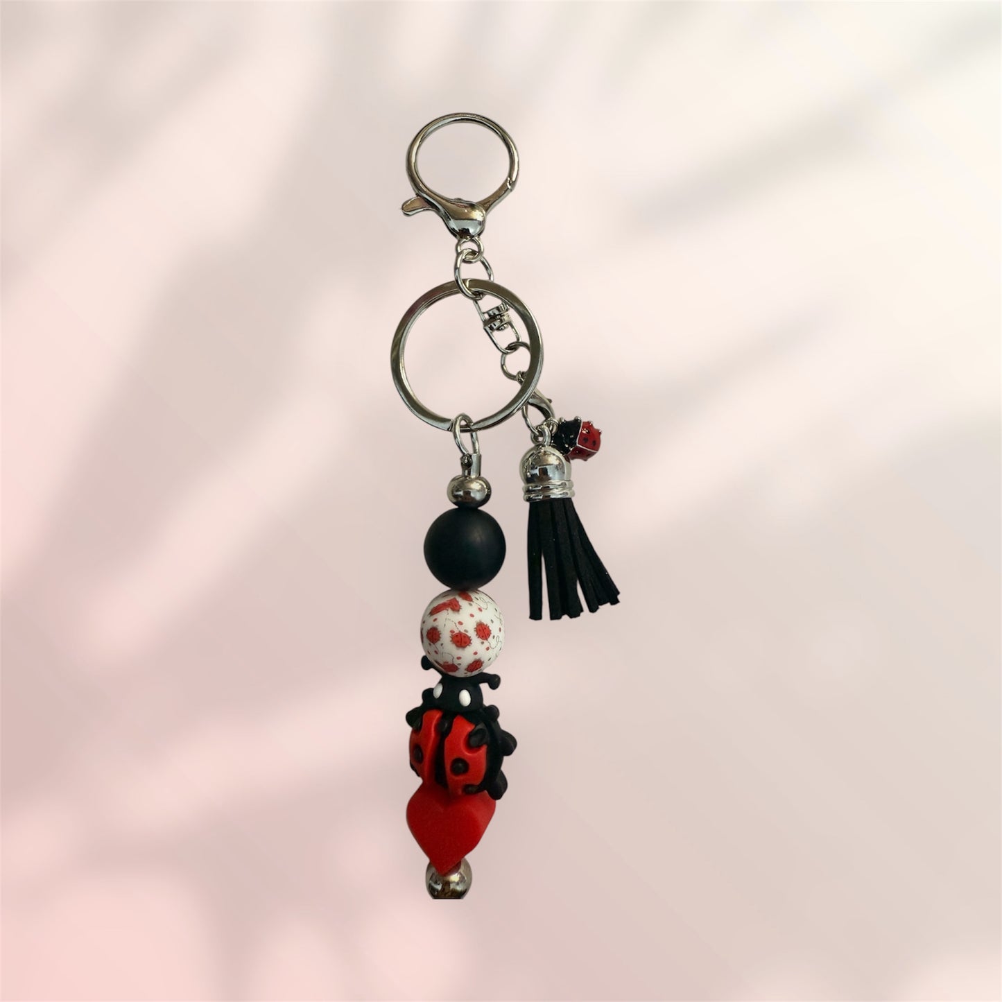 Lucky love / Amore Fortunato - agoaleyourguide   4.0